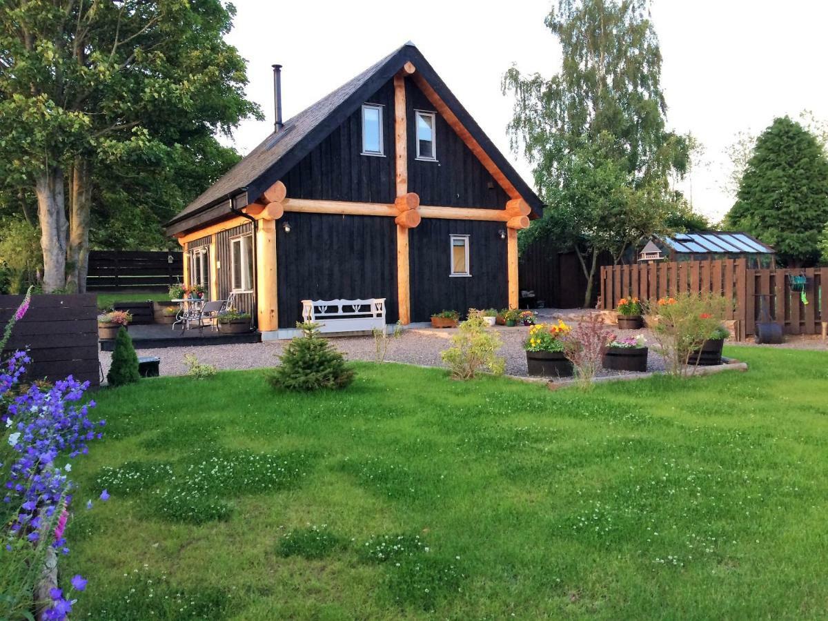 Rowanlea Lodge With Hot Tub Marykirk Exterior foto